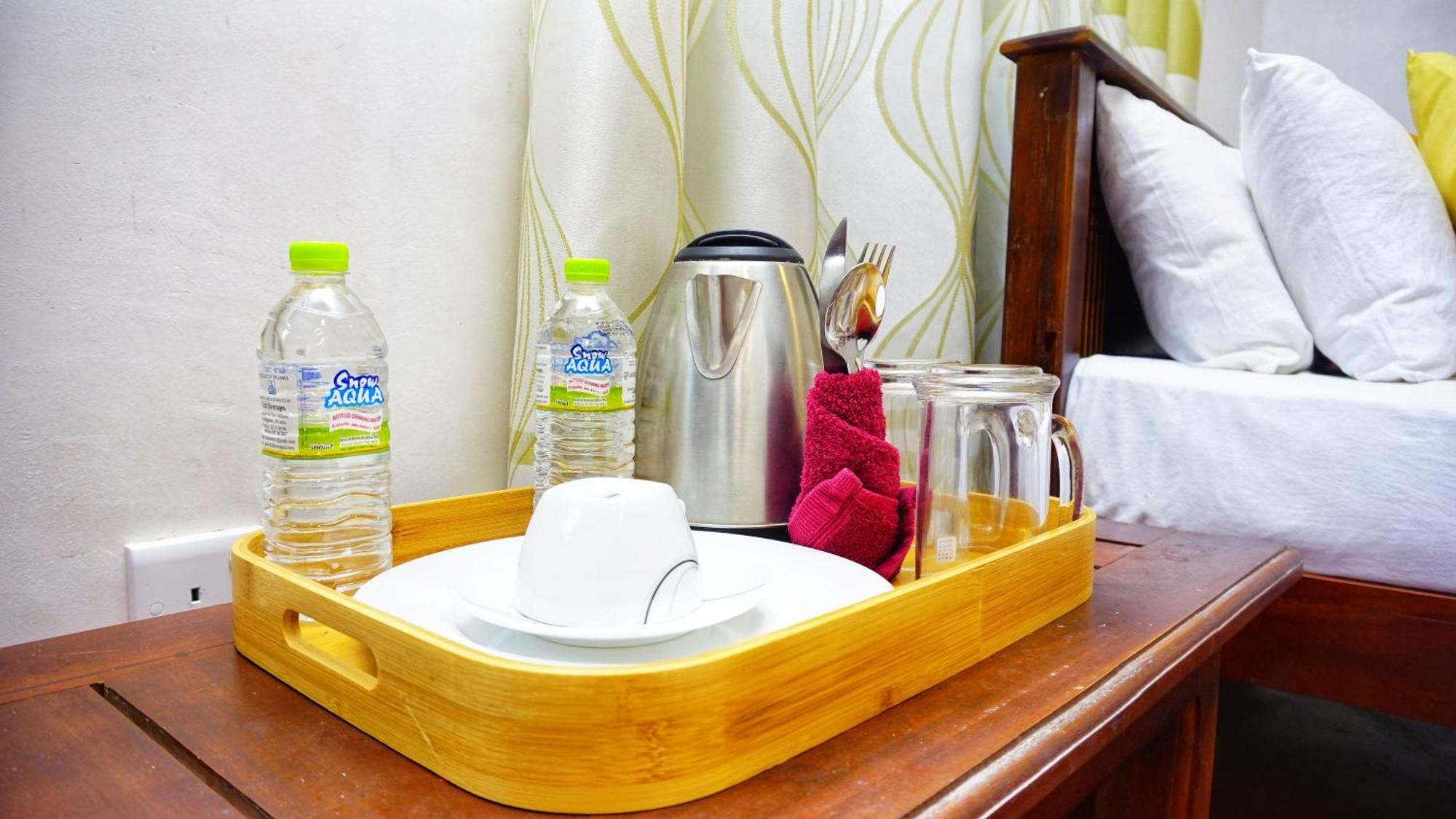 Lake Island Home Stay ดัมบูลลา ภายนอก รูปภาพ