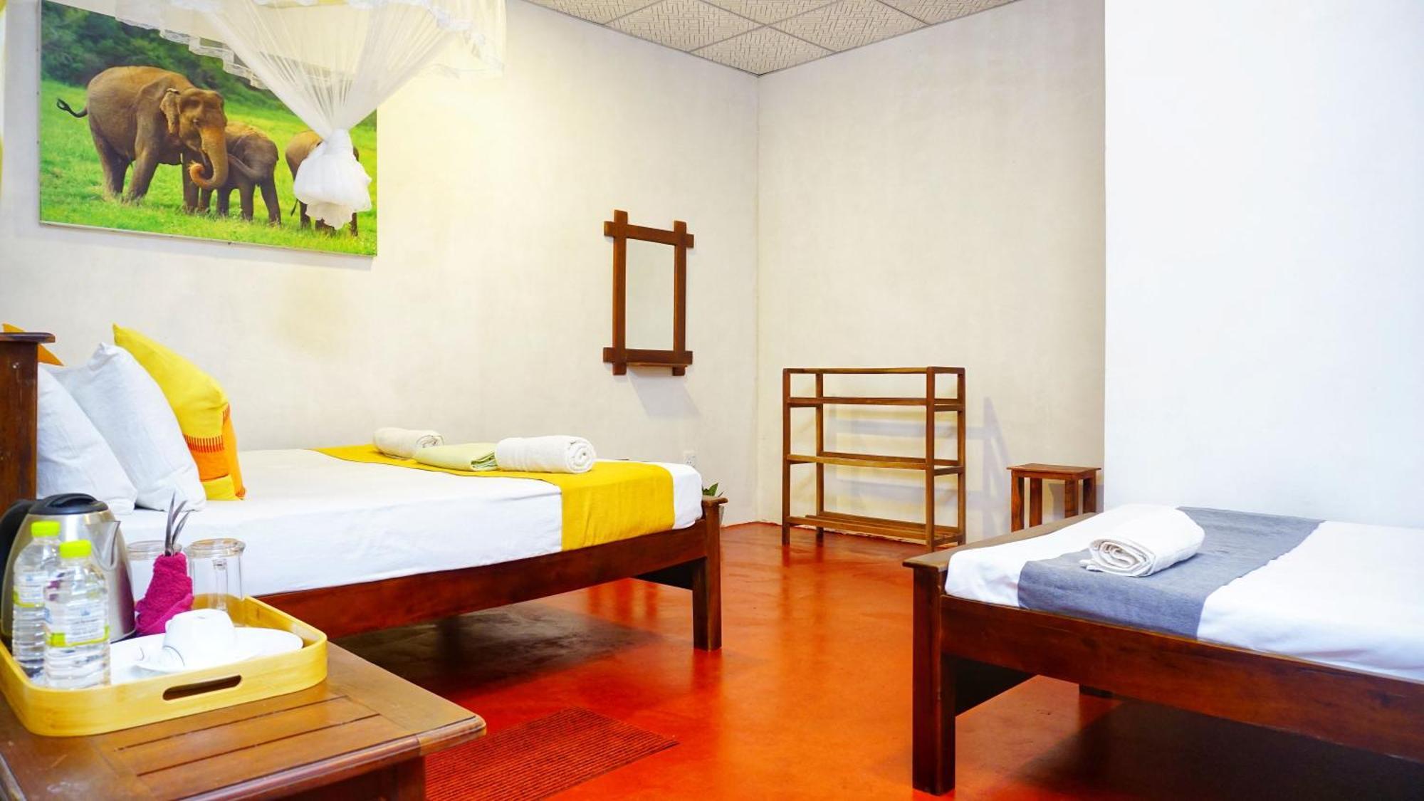 Lake Island Home Stay ดัมบูลลา ภายนอก รูปภาพ